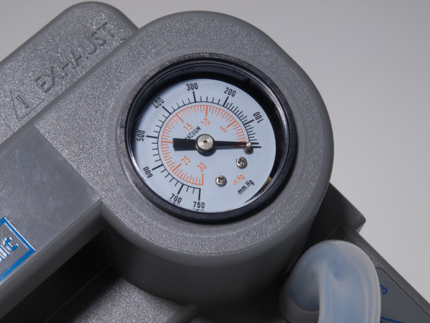 Suction Unit, 800cc Disposable Container with Tubing, Elbow, AC & DC Power Cords 