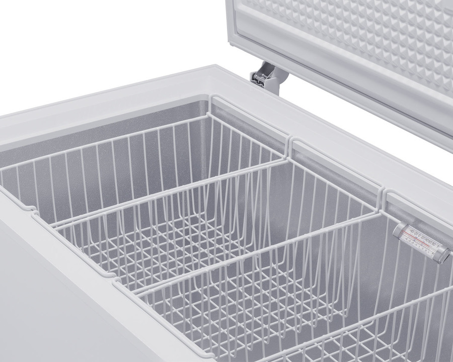 12.1 Cu Ft Chest Freezer Capable of -30º C (-22º F)