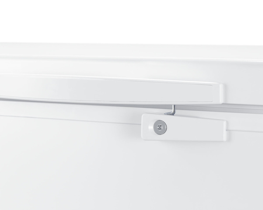 17.2 Cu Ft Chest Freezer Capable of -35º C (-31º F) Operation