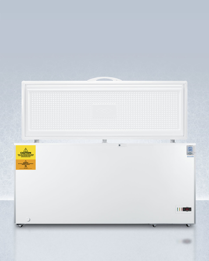 17.2 Cu Ft Chest Freezer Capable of -30º C (-22º F)