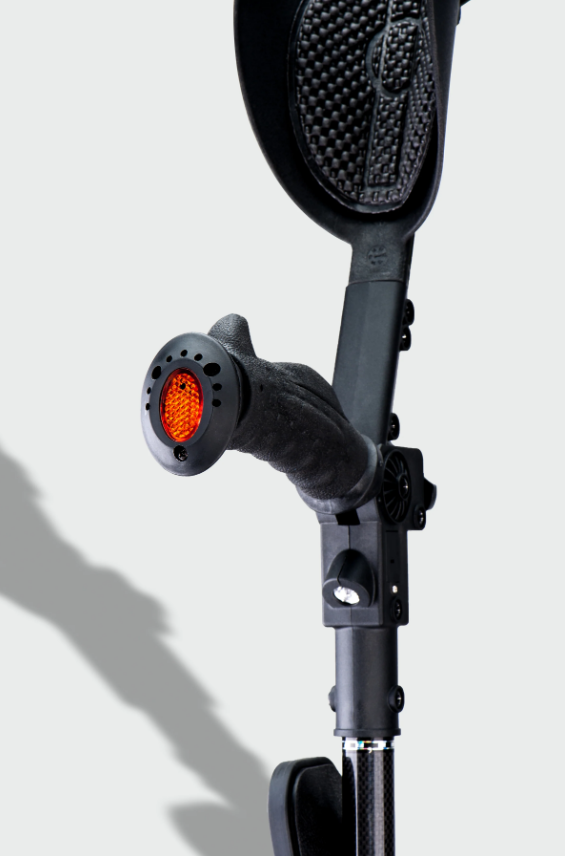 Ergobaum Carbon Fiber Black Mamba Adult Crutch