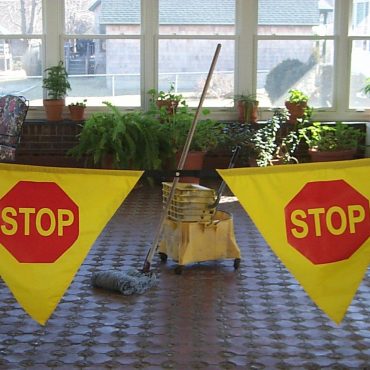 Adjustable Stop Banner