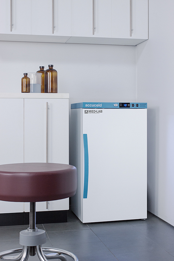 3 Cu Ft Counter Height Laboratory Refrigerator